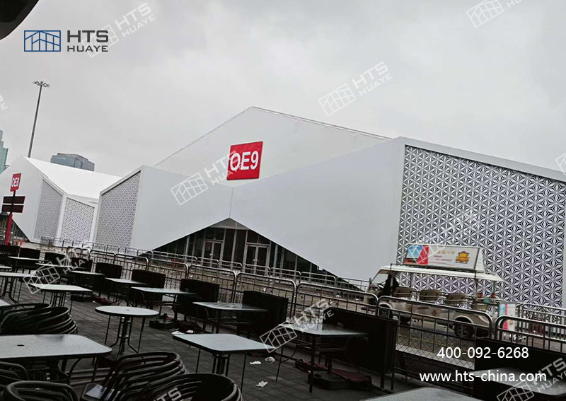 為上海成功交付了 4 座大型展覽篷房，助力當(dāng)?shù)貢?huì)展活動(dòng)的順利開展